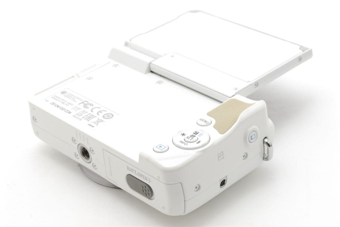 ✨極美品✨Canon キャノン EOS M10❤️超小型軽量ミラーレス！