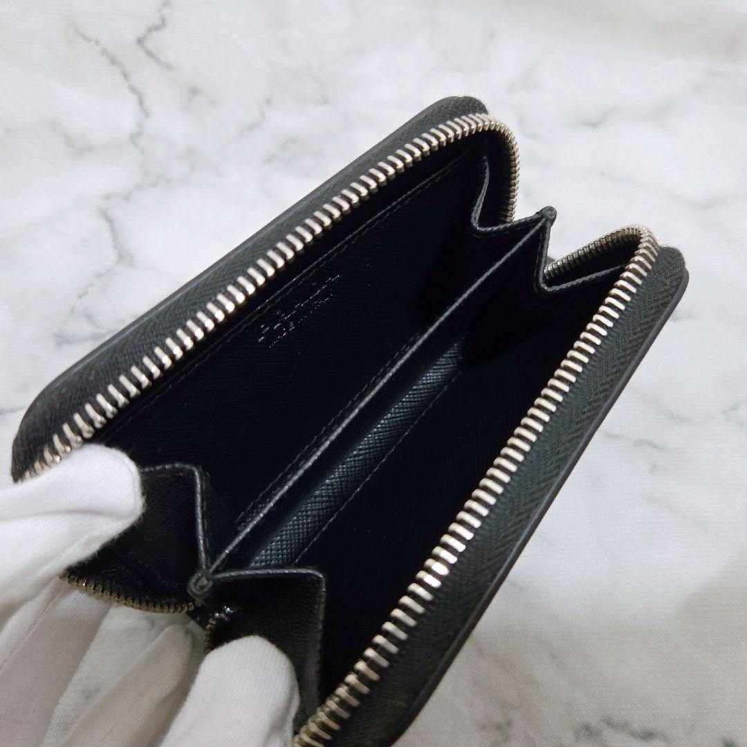 現行❀極美品 RFID搭載 プラダ サフィアーノトライアングル ケース 黒