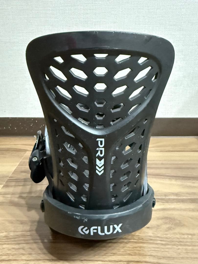 【SR400ページ】FLUX PR ブラック スノーボードビンディング
