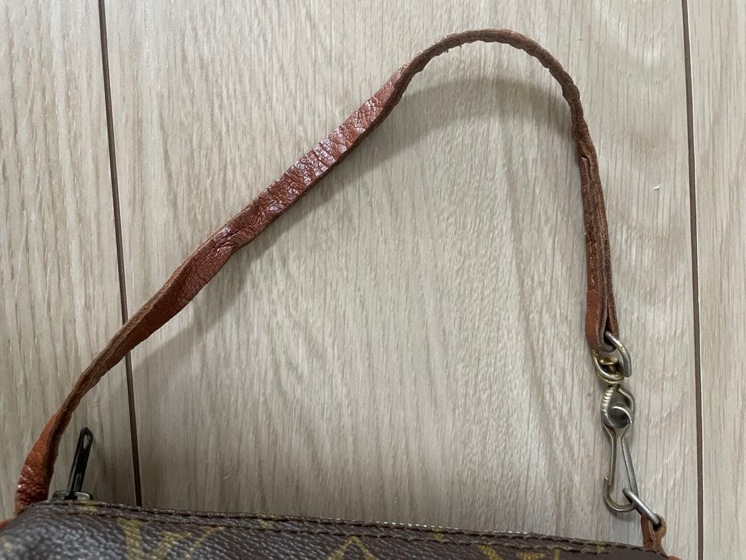 ルイヴィトン Louis Vuitton モノグラムポーチ