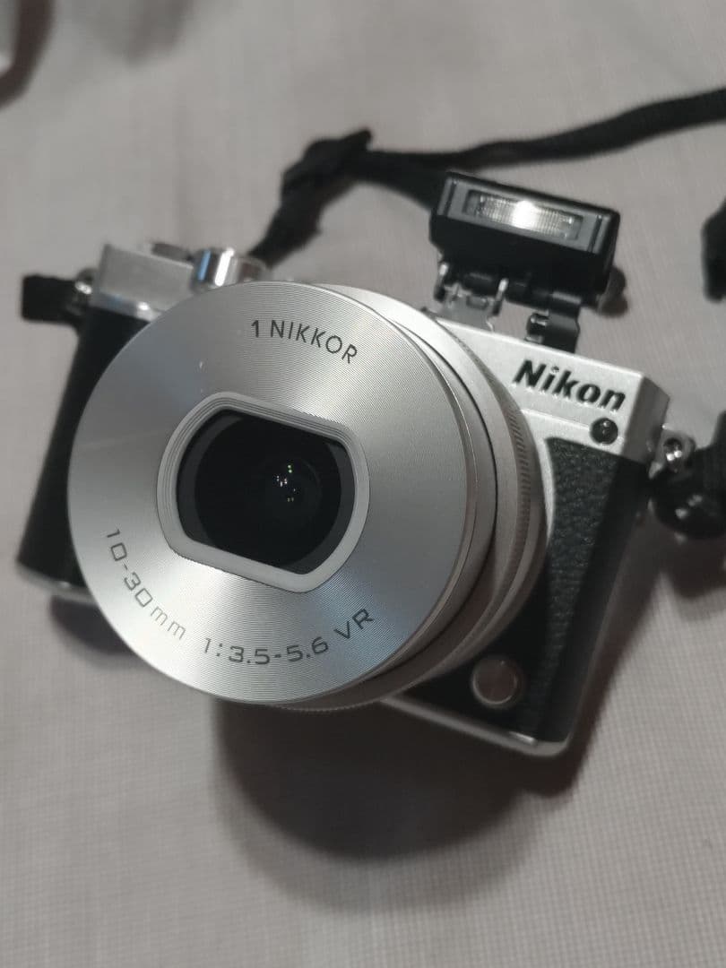 ☆*降様 Nikon 1 J5 ダブルレンズキット + 70-300mm