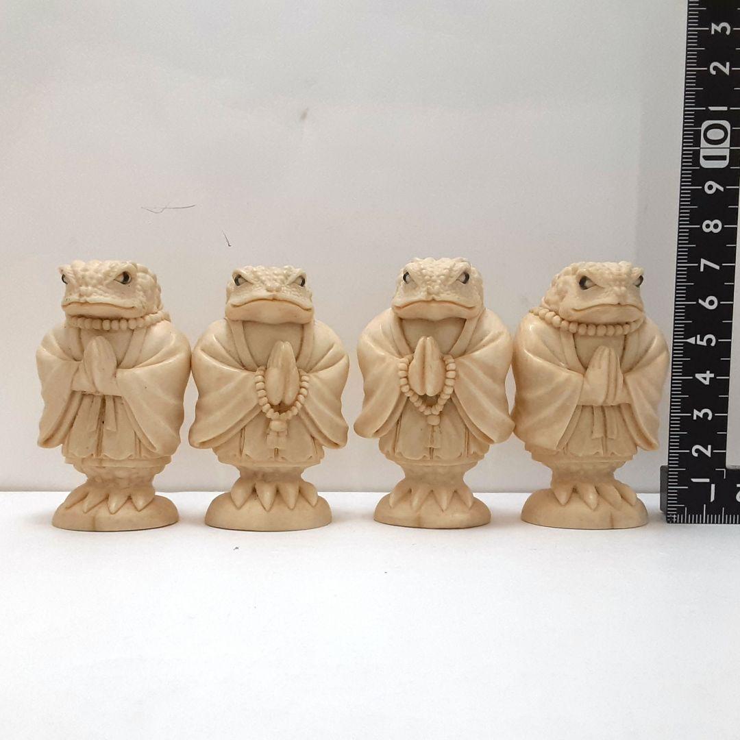 Y1238 極上 細密彫刻 カエル チェス駒 32体 総重量2087g