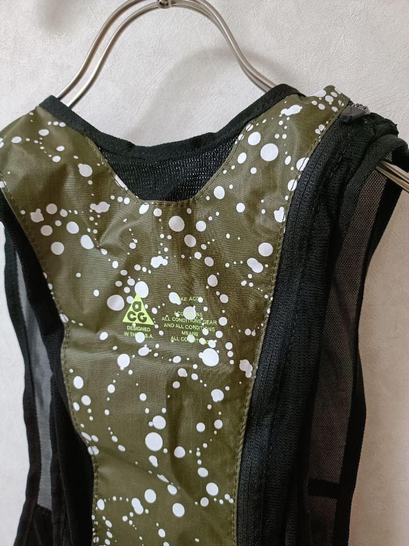 Nike ACG ランニングベスト　ジャケット　マラソン　フィッシング