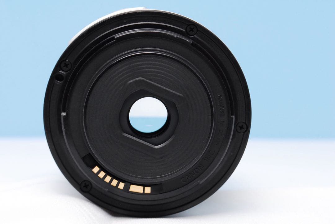 美品✨超希少ホワイト Canon Kiss X10 レンズキット お祝いに♥️