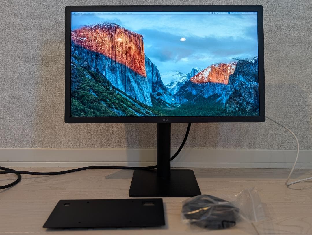 LG UltraFine 4K Monitor ‎22MD4KA 21.5インチ