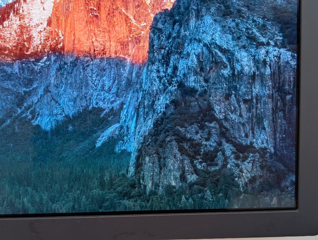 LG UltraFine 4K Monitor ‎22MD4KA 21.5インチ