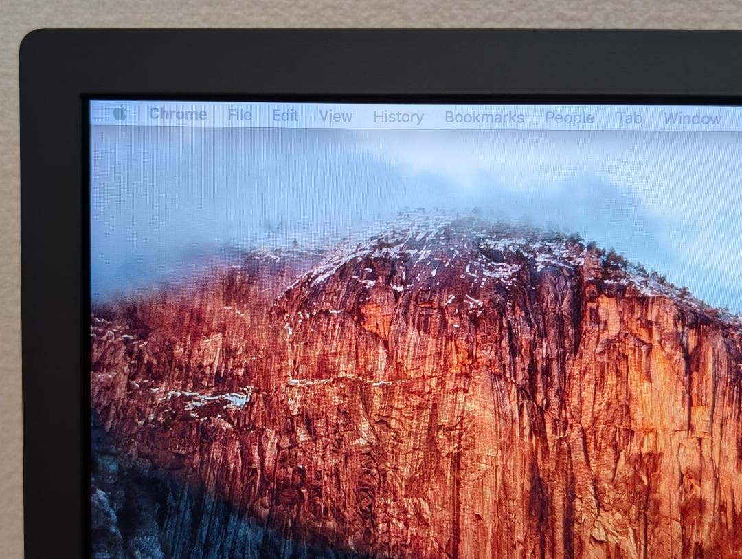 LG UltraFine 4K Monitor ‎22MD4KA 21.5インチ
