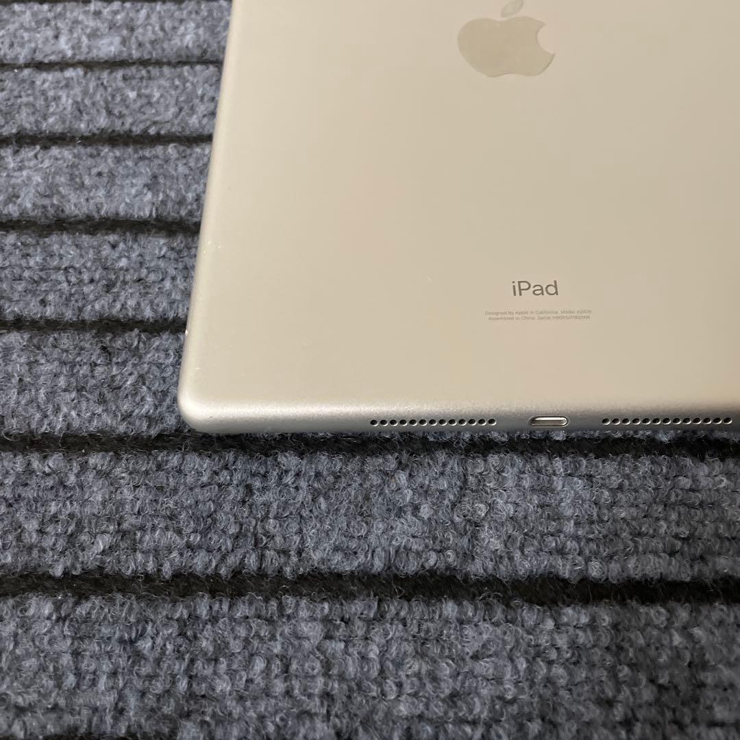 107 iPad 8世代 32GB SIMフリー シルバー