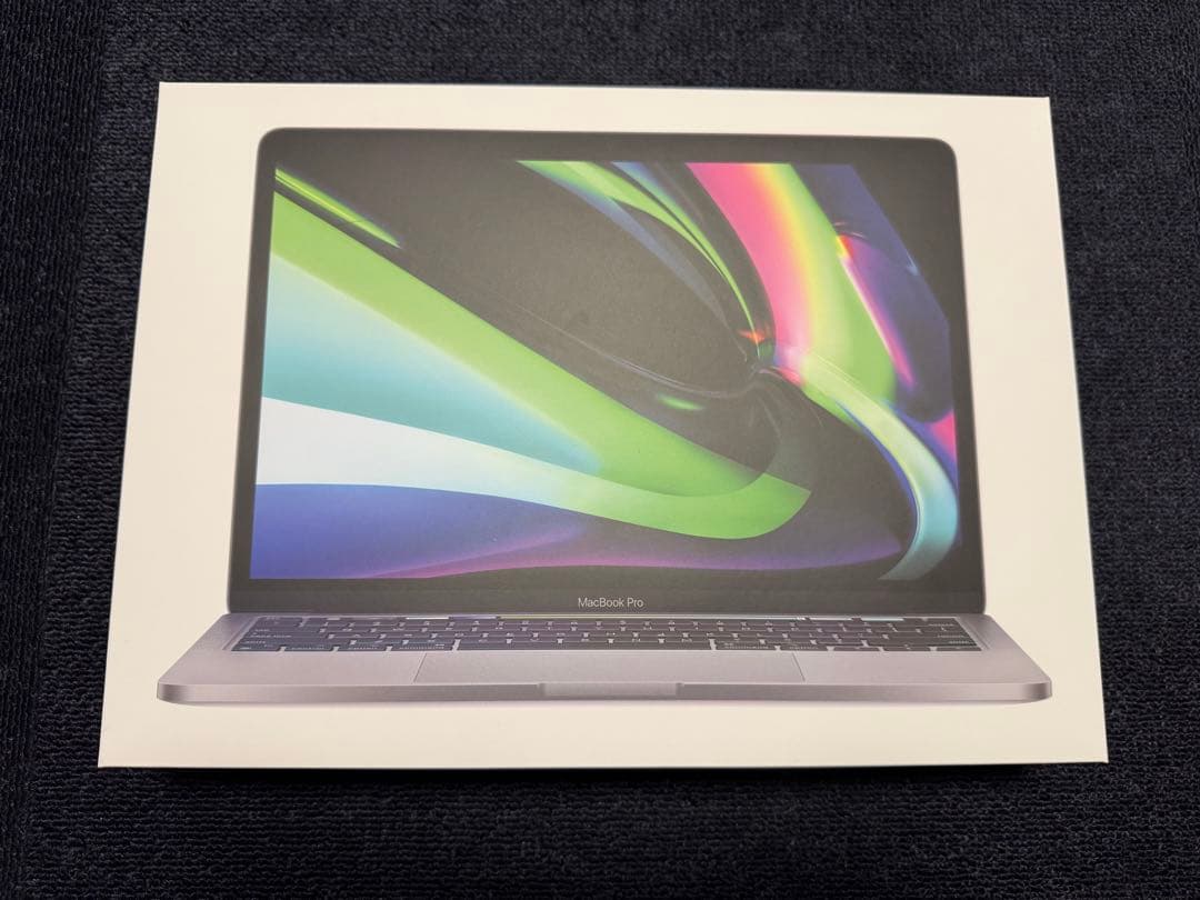 MacBook Pro 13.3インチ M1 8GB 箱・純正充電器付