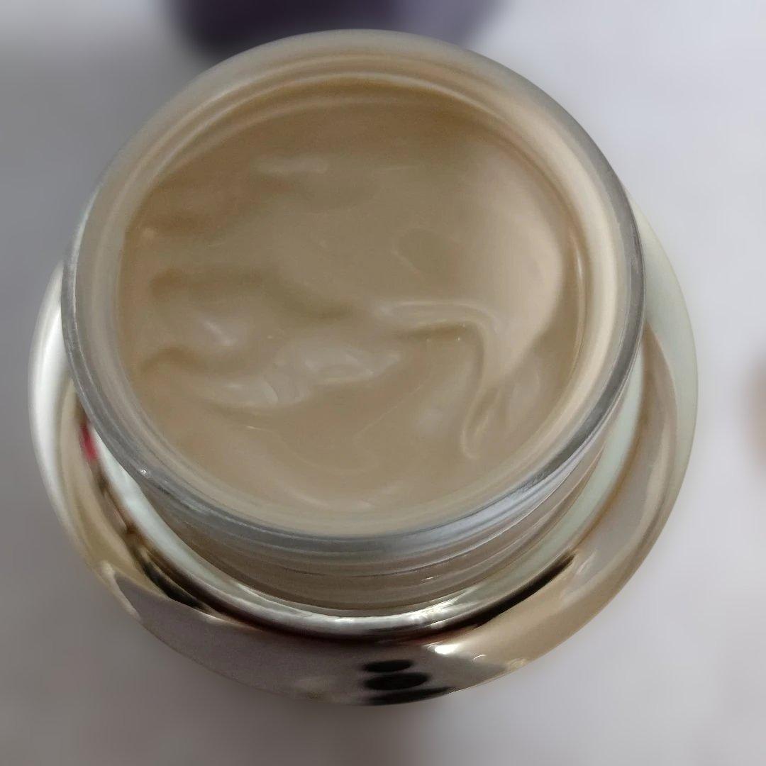 Rose　クレ・ド・ポー ル・フォンドゥタンn