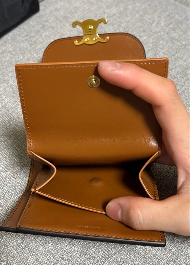 セリーヌ　三つ折り財布　トリオンフ