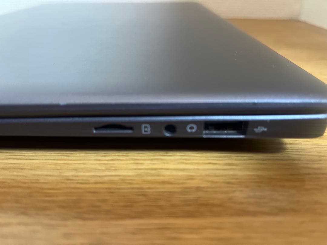 ノートパソコン　Windows11　メモリ8GB SSD 256GB