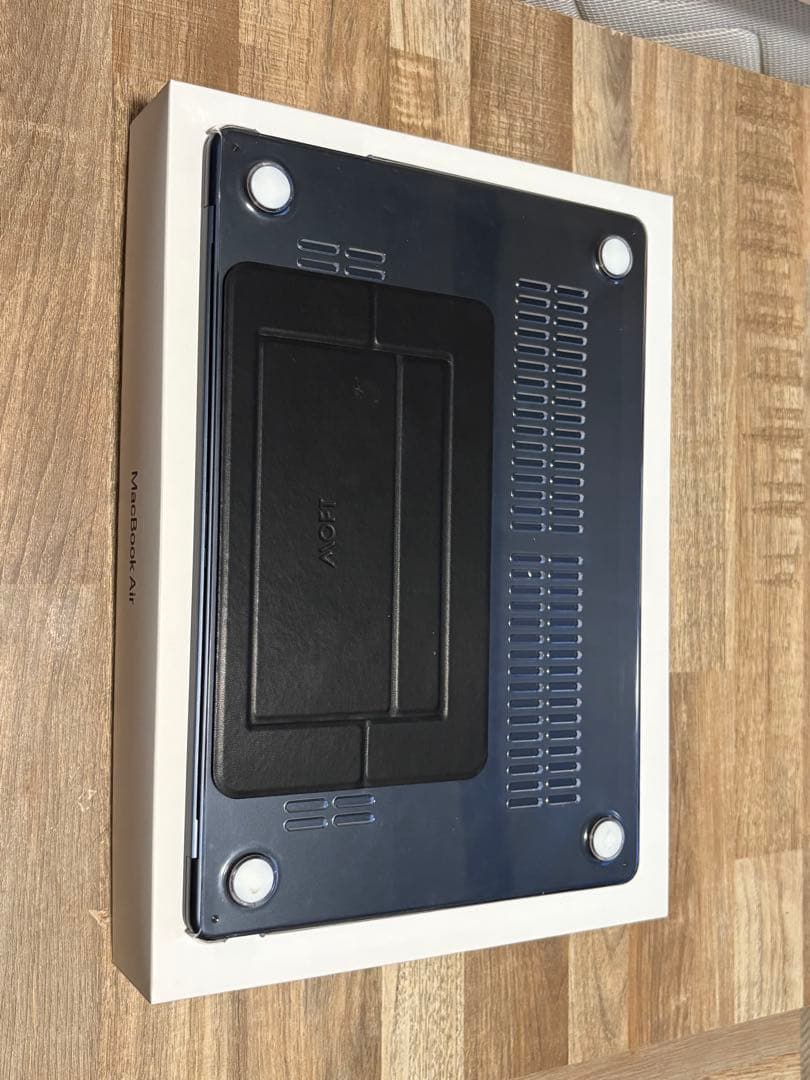 【ほぼ新品】Apple MacBook Air m2 15.4インチ　256GB