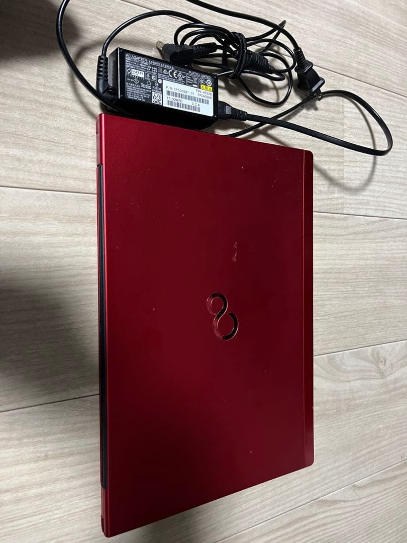 Fujitsu Lifebook レッド