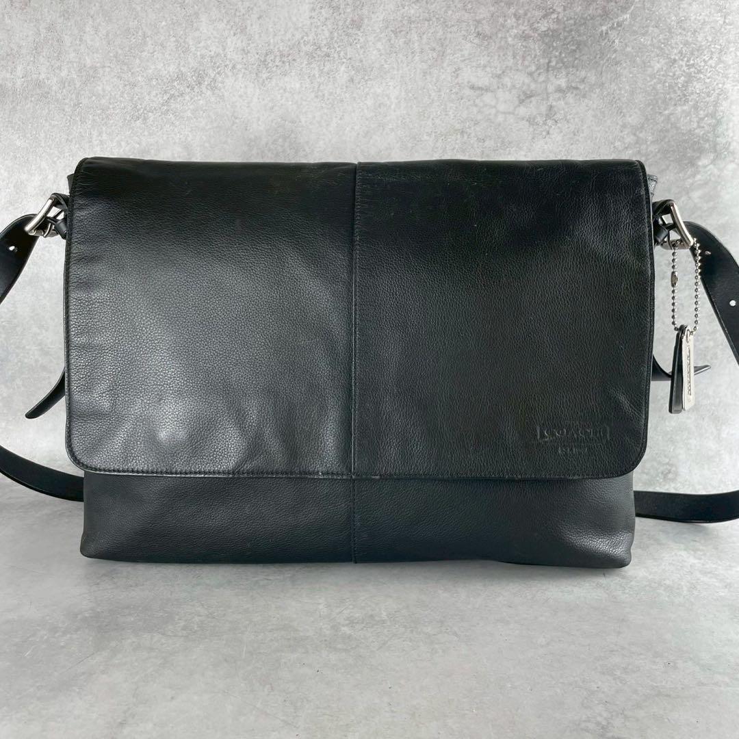 極美品 コーチ 大容量 A4 メッセンジャーバッグ トンプソン オールレザー 黒