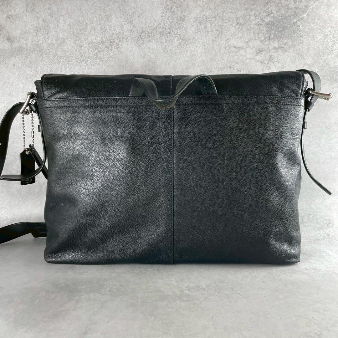 極美品 コーチ 大容量 A4 メッセンジャーバッグ トンプソン オールレザー 黒