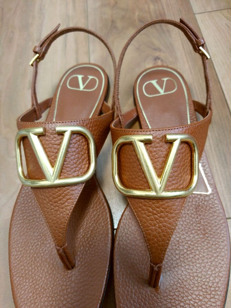 新品 未使用 VALENTINO GARAVANI レザー サンダル イタリア製