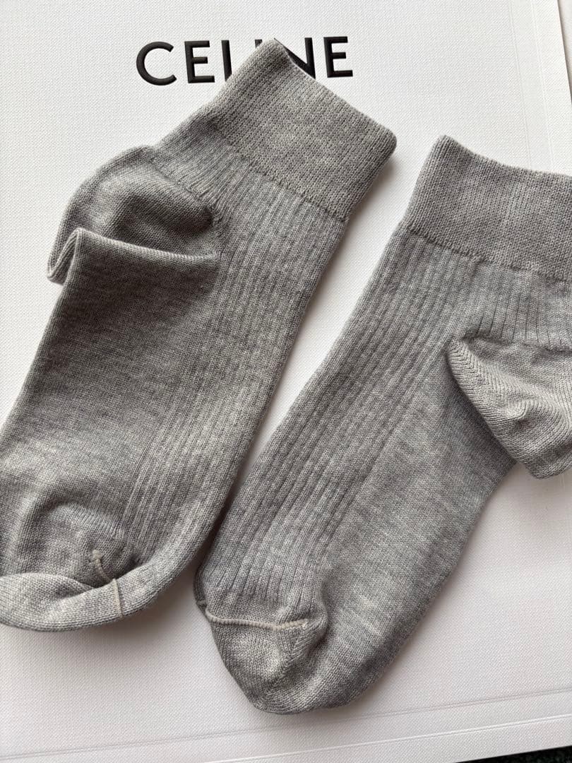 CELINE グレー リブ編みソックス