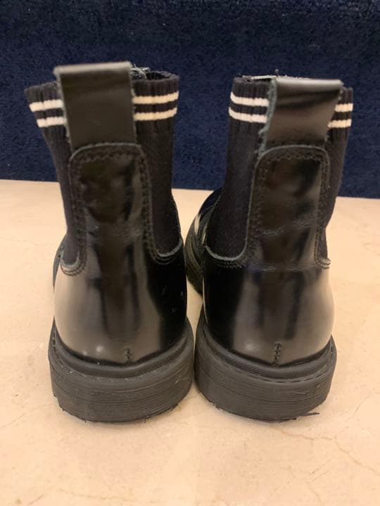 【FENDI】フェンディ　キッズ　サイドゴアブーツ　16㎝