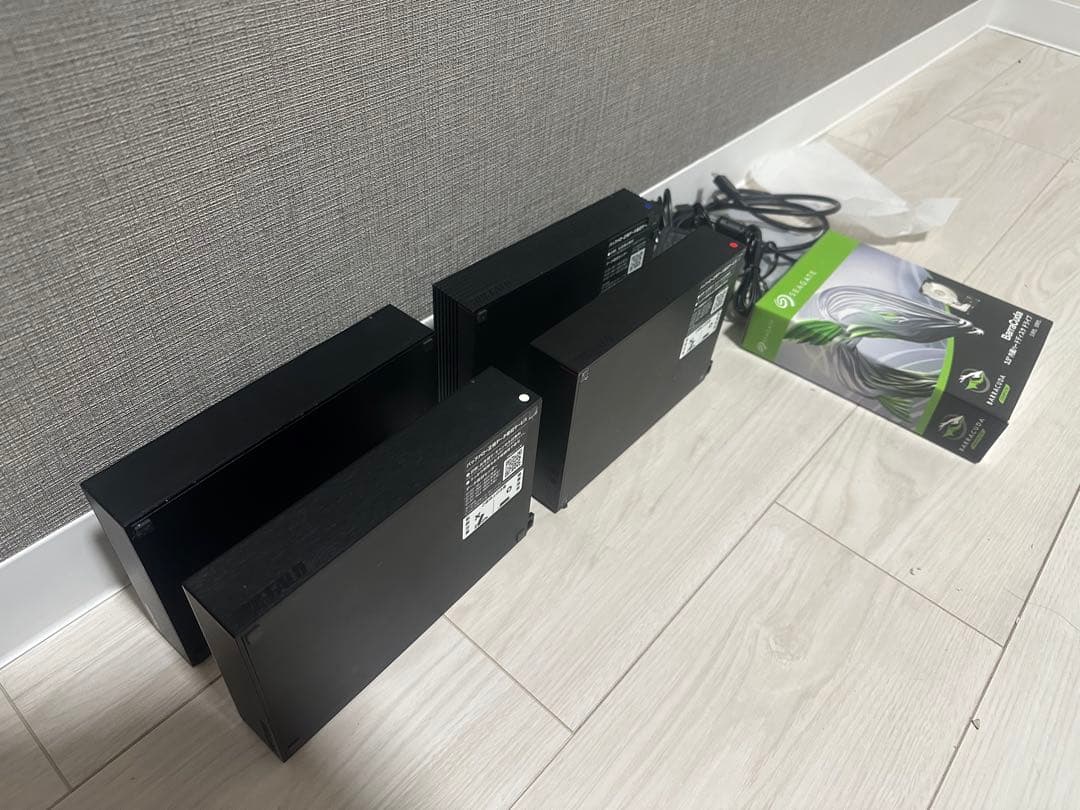 【美品】Buffalo HDD 20TB(4TB×3+8TB)バラ可