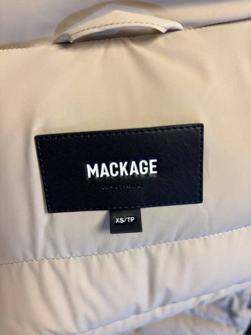 マッカージュ　トレンチ　ダウンコート