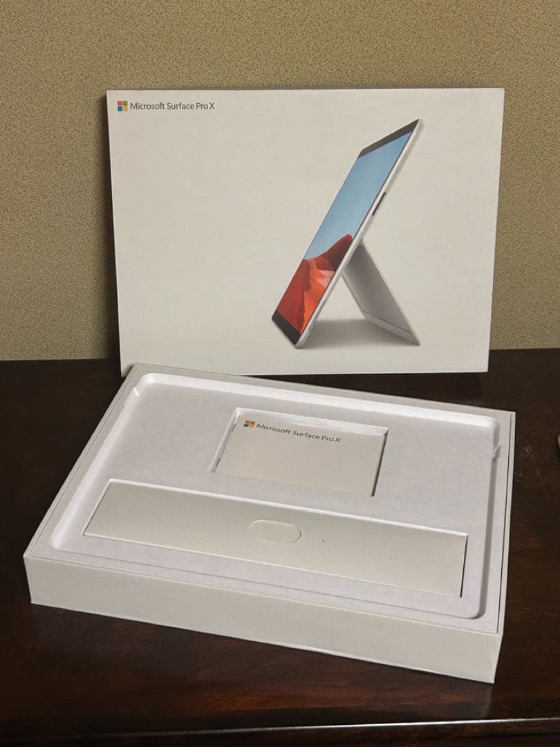 Windowsタブレット本体 Surface Pro X SQ2 16GB 256GB LTE