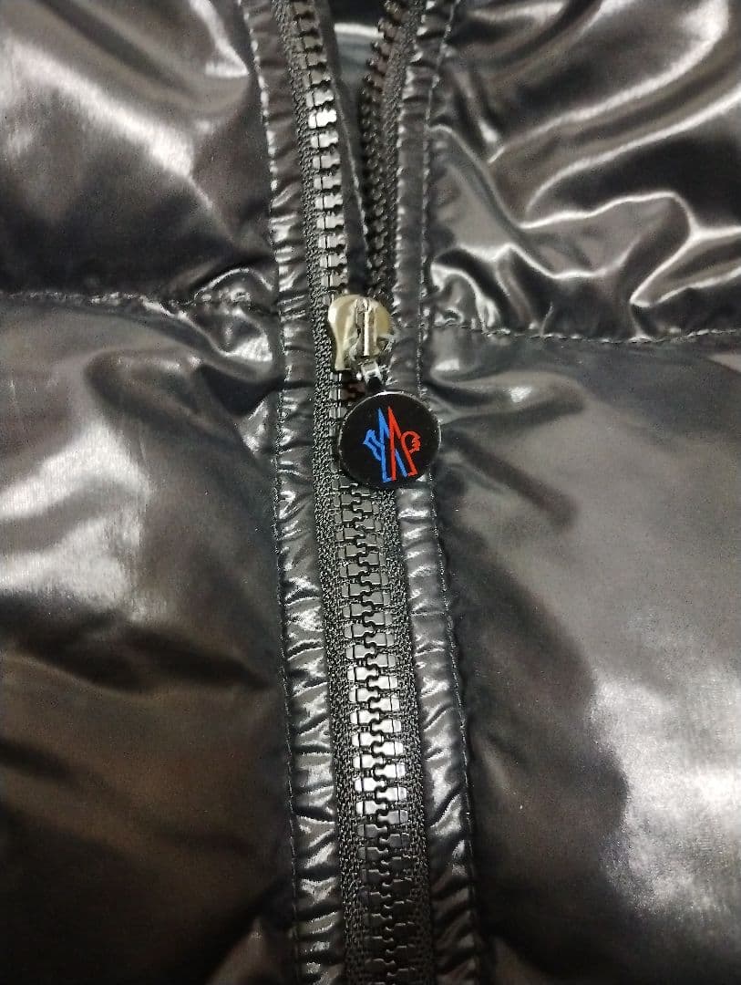 M*】様 MONCLER モンクレール BADIA ダウンジャケット
