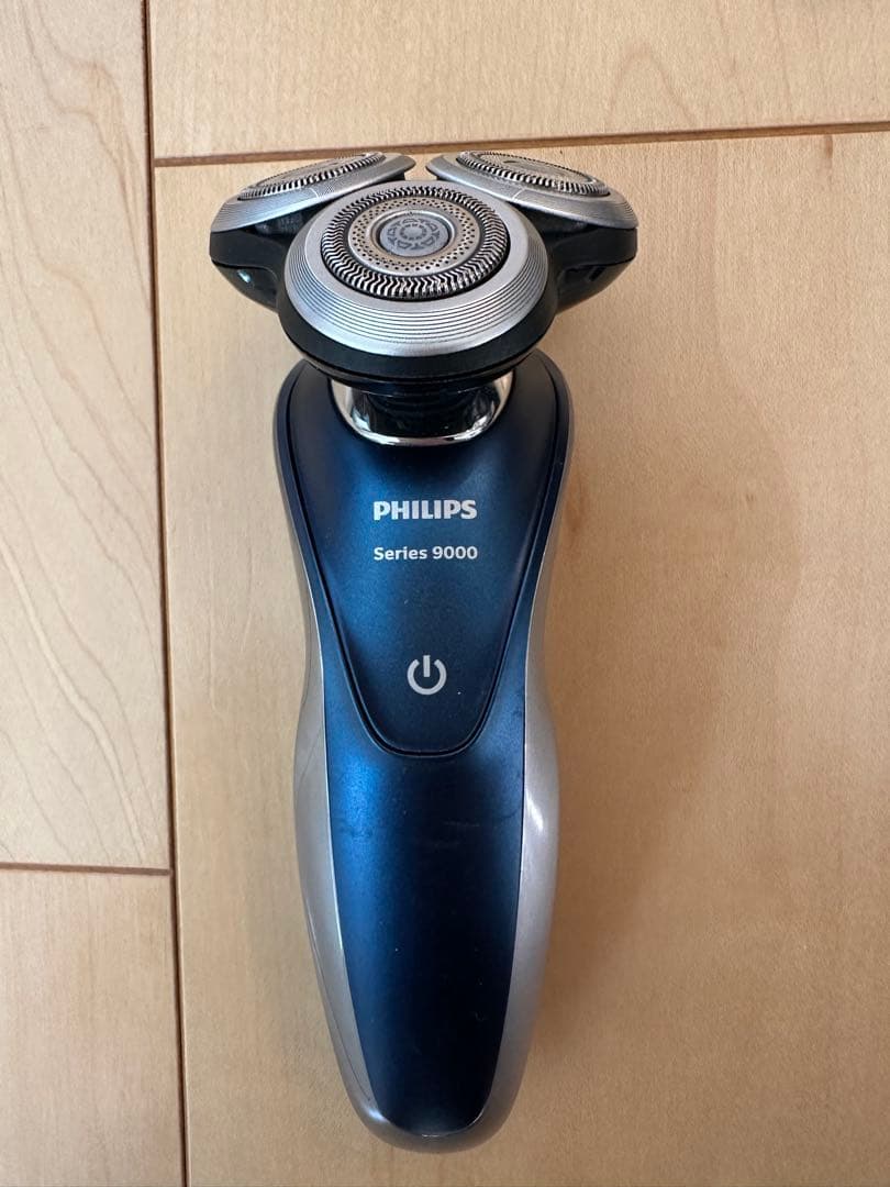 フィリップス 髭剃り 電動シェーバー 9000