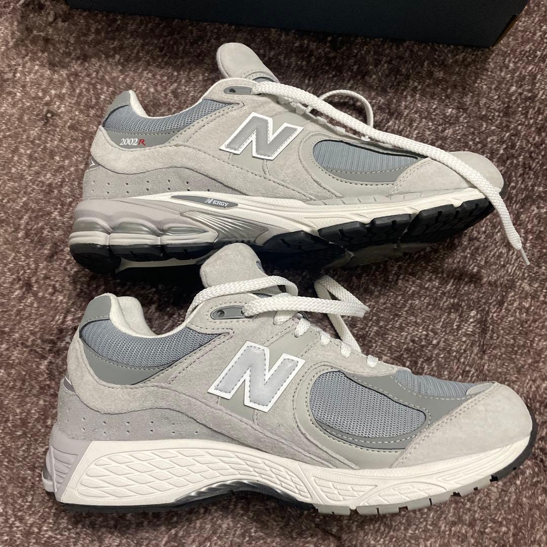 ニューバランススニーカー2002rゴアテックス