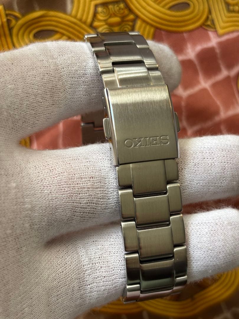 SBPX147ソーラー電池不要文字盤黒　保証期間内綺麗完動