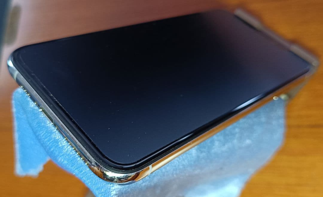 Apple iPhone XS 64GB 本体