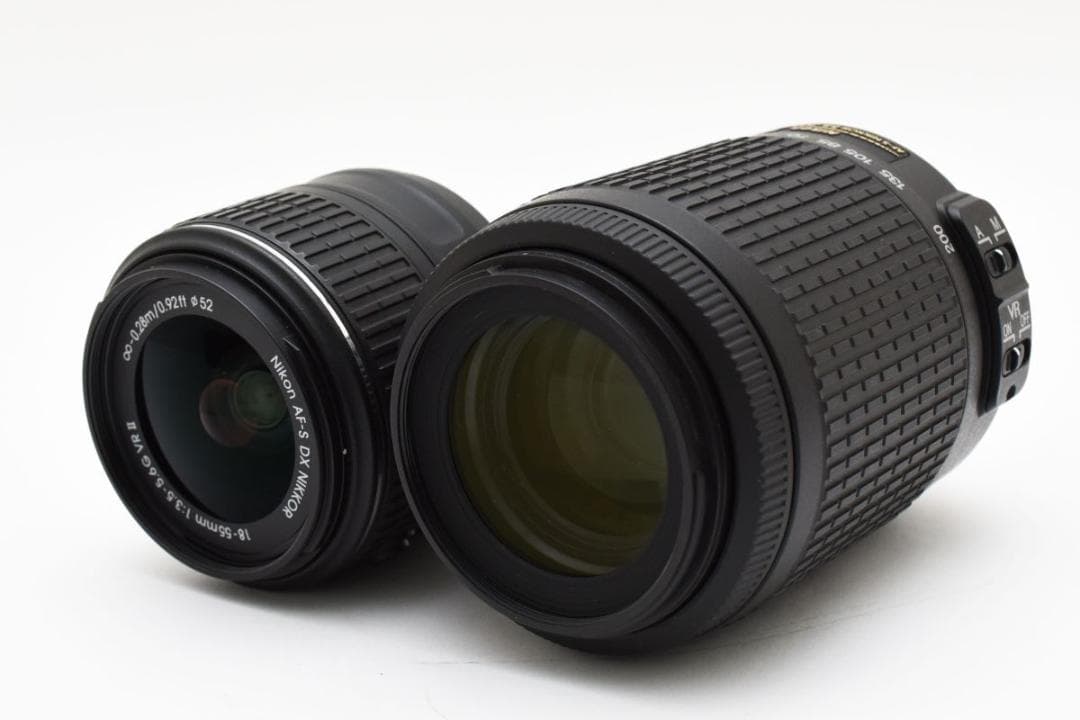 美品 936ショット　Nikon　D5500　ダブルレンズキット/SD64GB