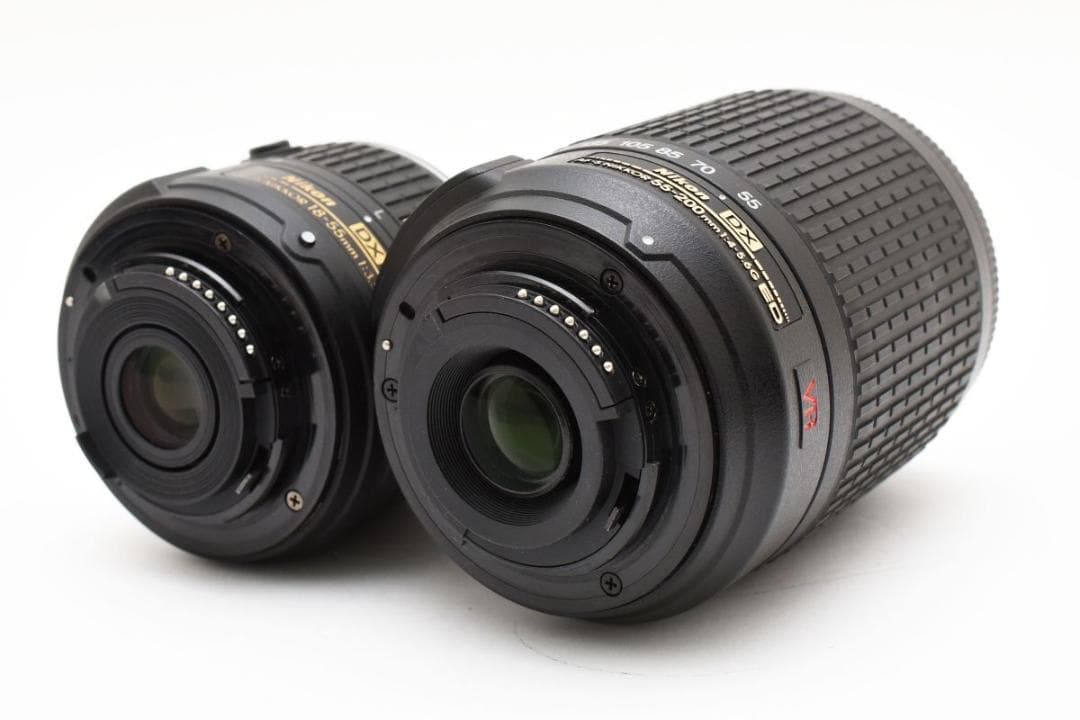 美品 936ショット　Nikon　D5500　ダブルレンズキット/SD64GB
