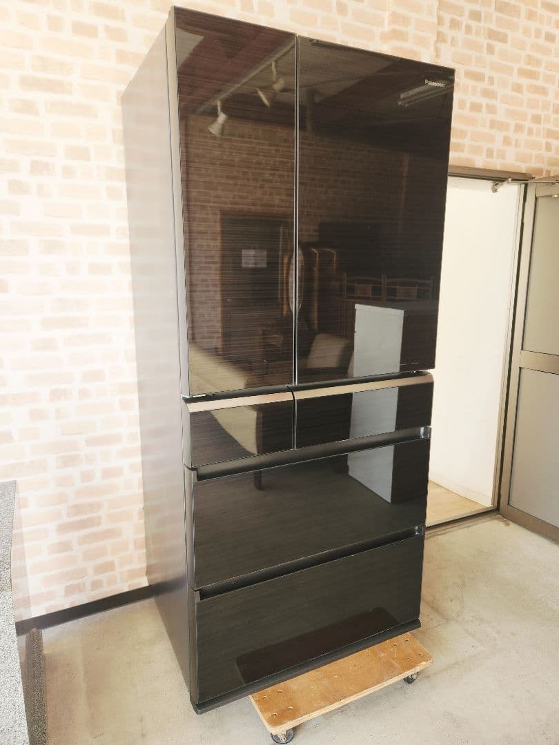 本日値下げ中Panasonic冷蔵庫６６５㍑NR-F673WPV-T２０１７年