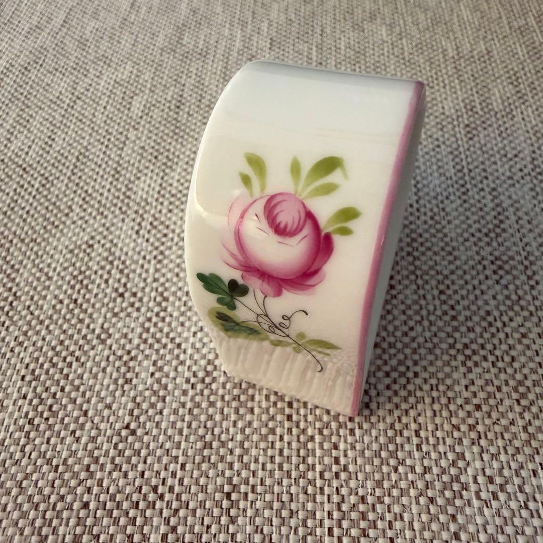 ヘレンド 猫　ウィーンの薔薇　ピンク　ミニ小物入れ ボンボニエール