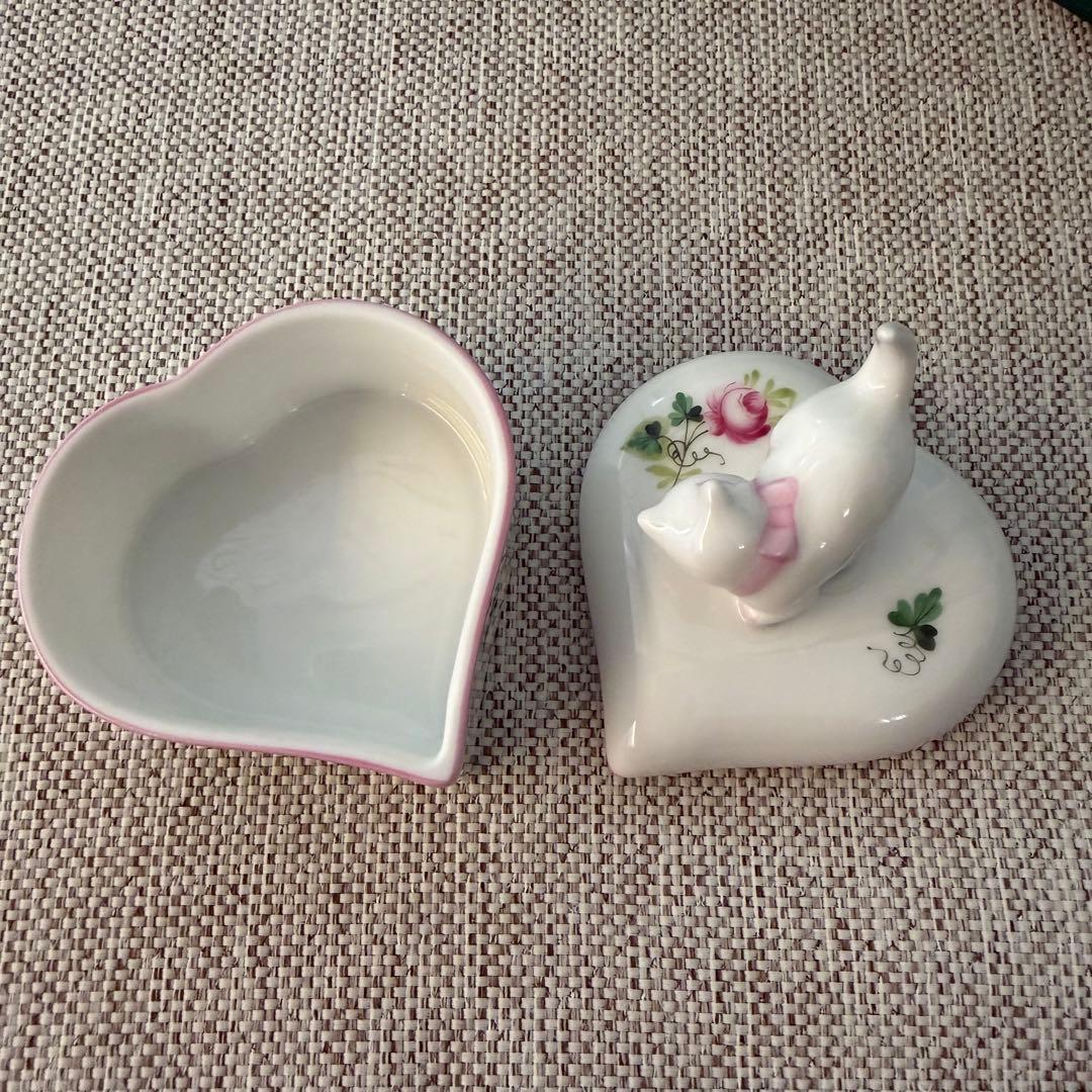 ヘレンド 猫　ウィーンの薔薇　ピンク　ミニ小物入れ ボンボニエール