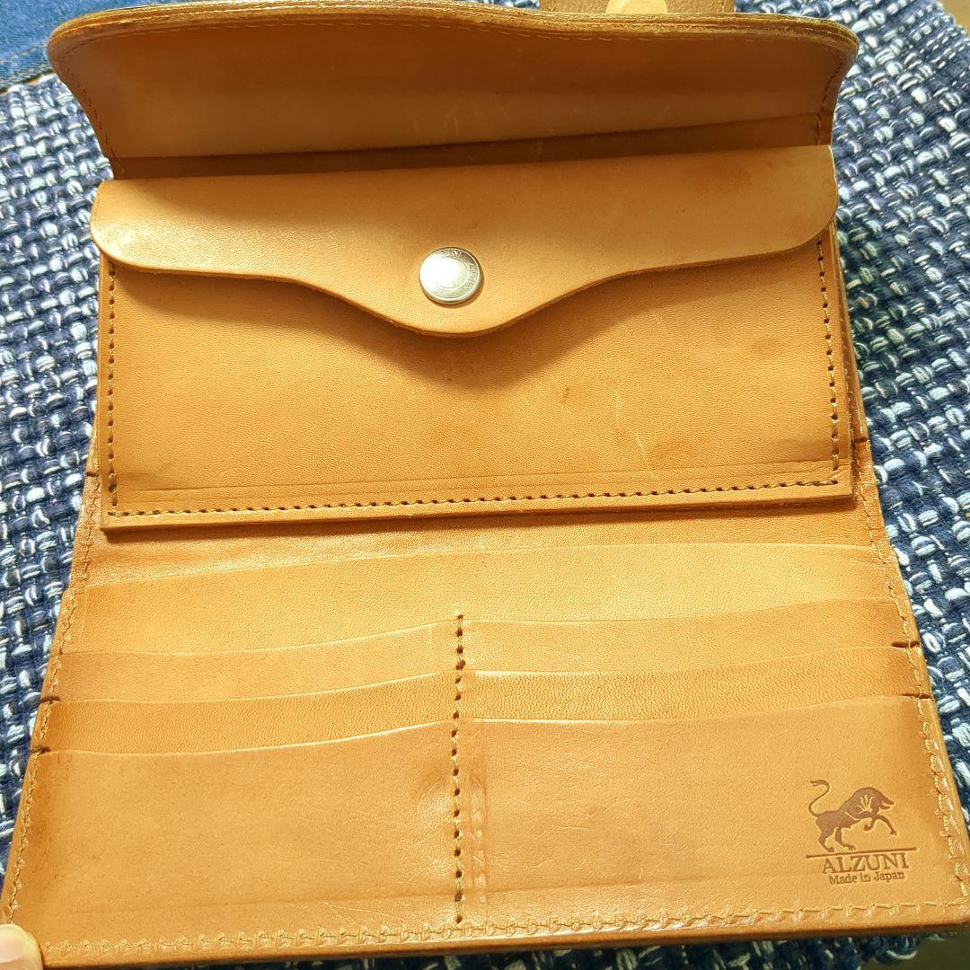 美品　ALZUNI　財布