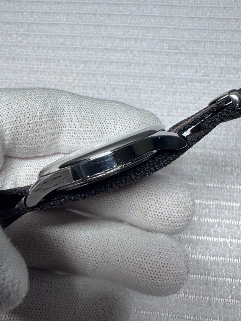 GUCCI ホワイトダイヤル 時計