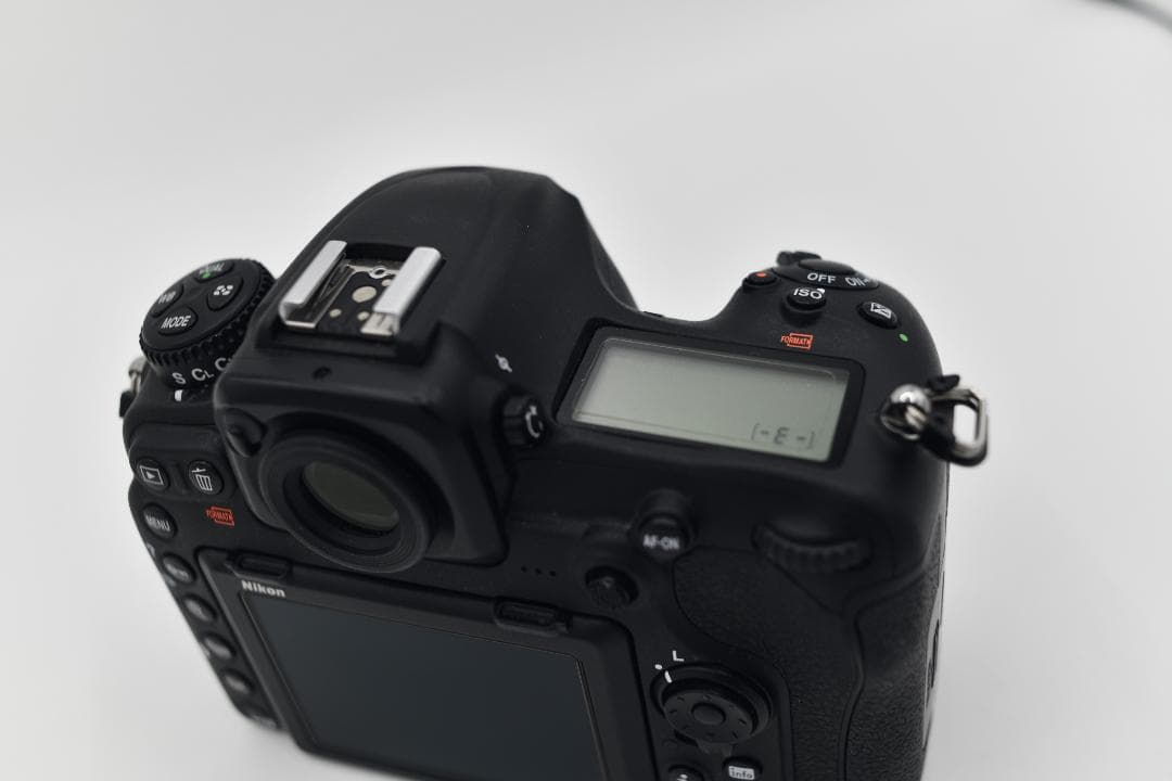 Nikon デジタルカメラ一眼カメラD500・レンズセット