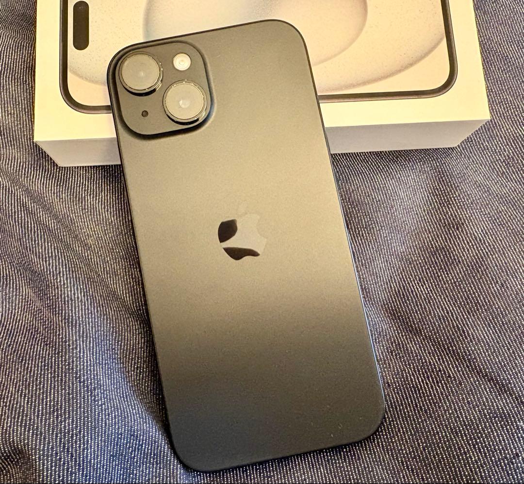 【美品】iPhone 15 128GB ブラック SIMフリー