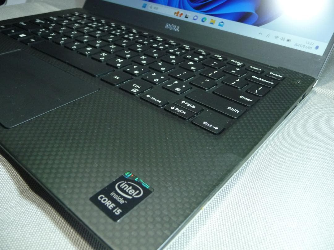 Windowsノート本体 DELL XPS13 9350