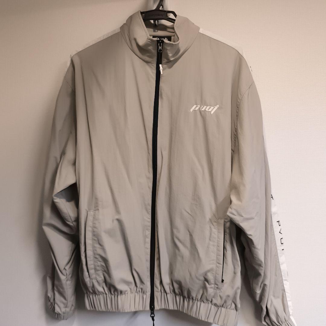 PVOT SL NYLON JACKET ベージュ