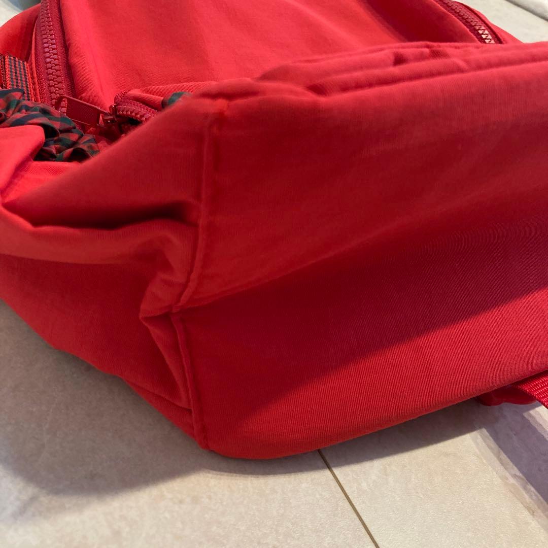 familiar 赤いリュック 中型 フリルポケット