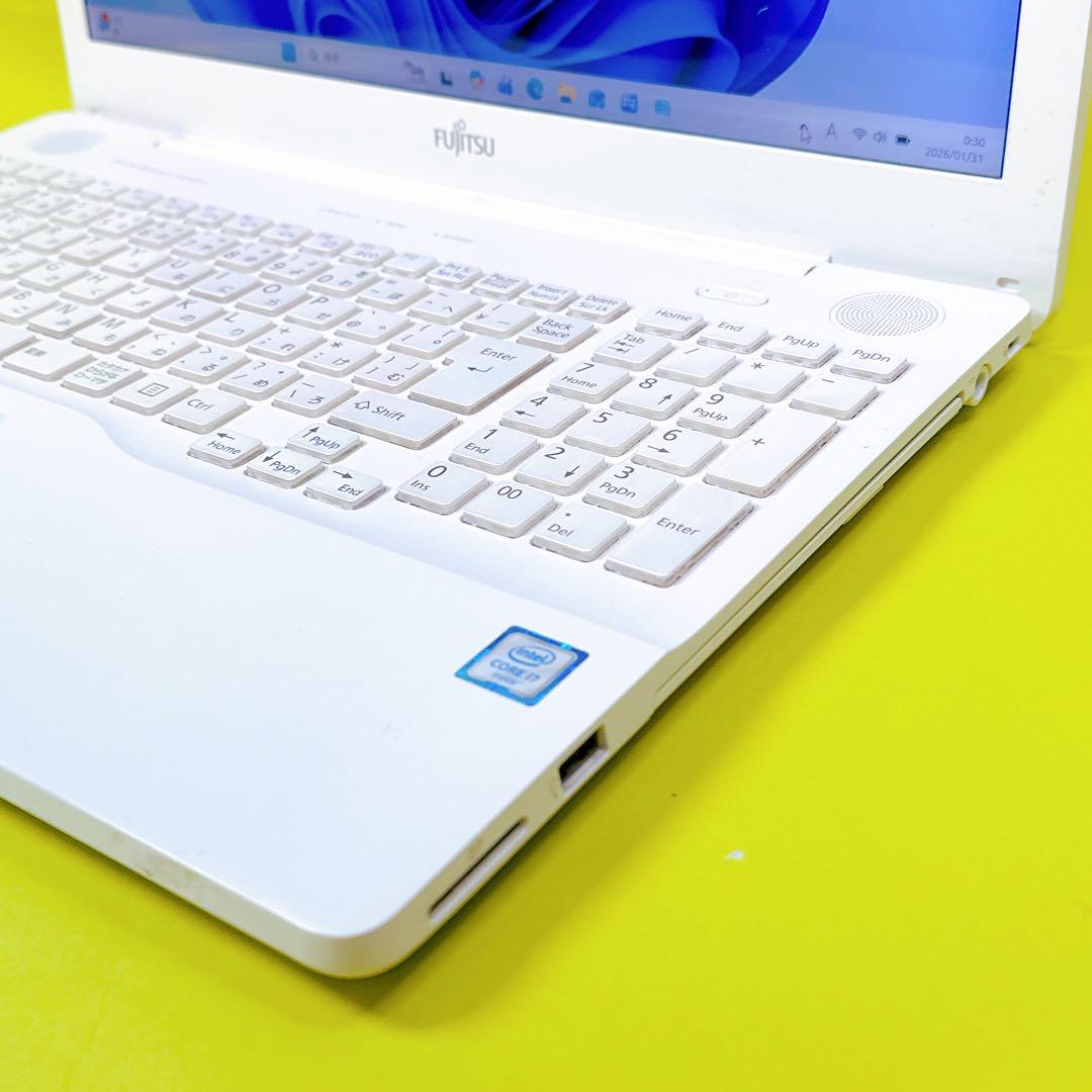 極速i7⭐️windows11 高速SSDノートパソコン カメラ ワード エクセル