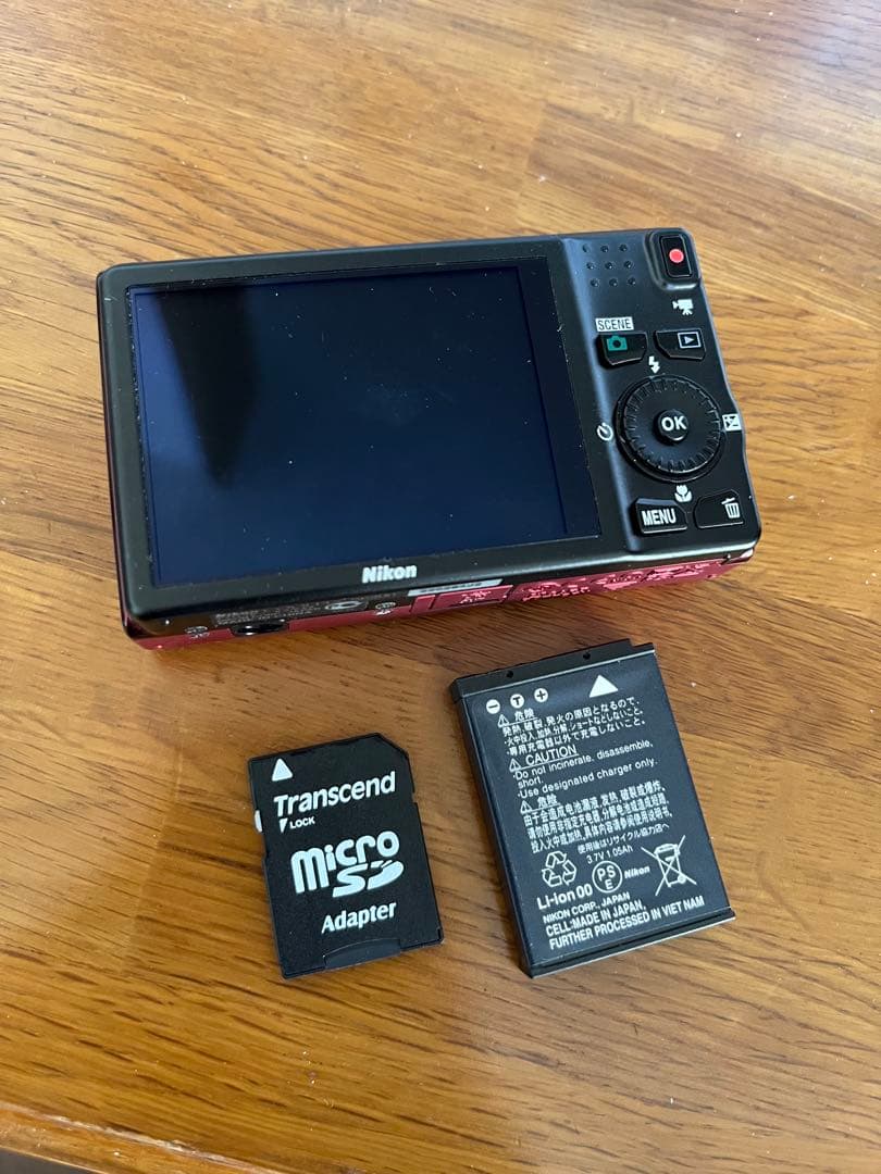 Nikon COOLPIX S6200レッド