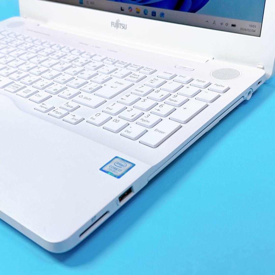 Office2024‼️新品SSD i7 windows11⭐️薄型ノートパソコン