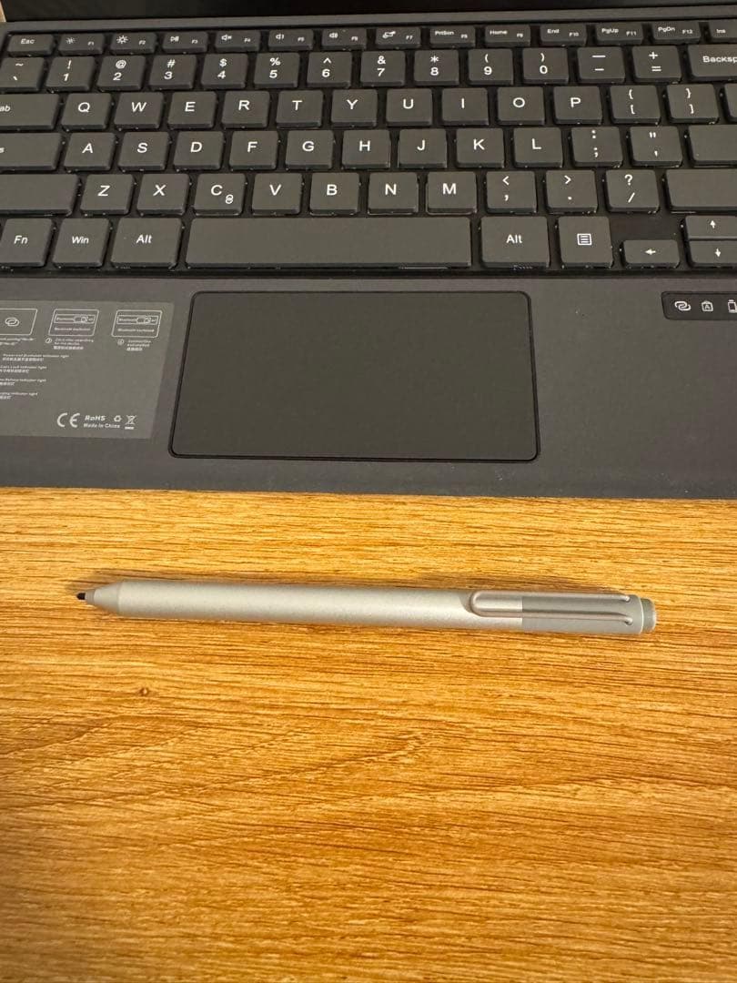 Surface Pro4(128G/4G) キーボード +充電器 + タッチペン