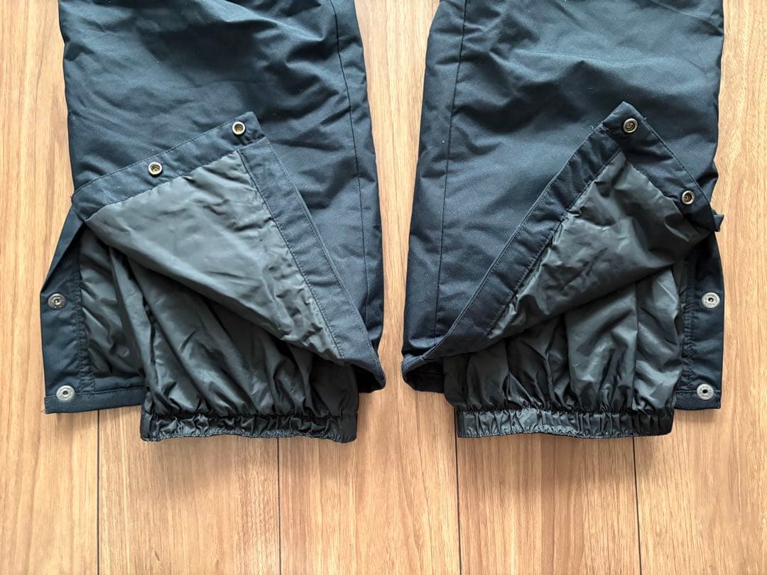 Columbia コロンビア スノーボードウェア上下セット（L/M）黒