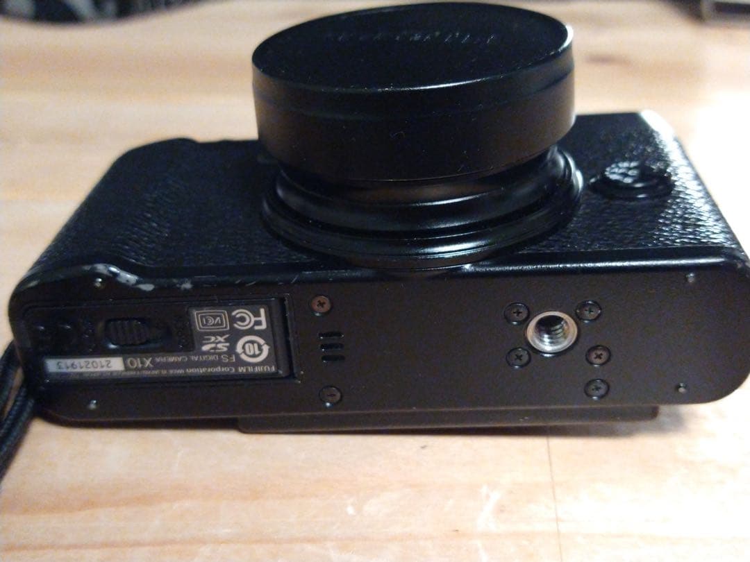 FUJIFILM X10 バッテリー3個付き　美品