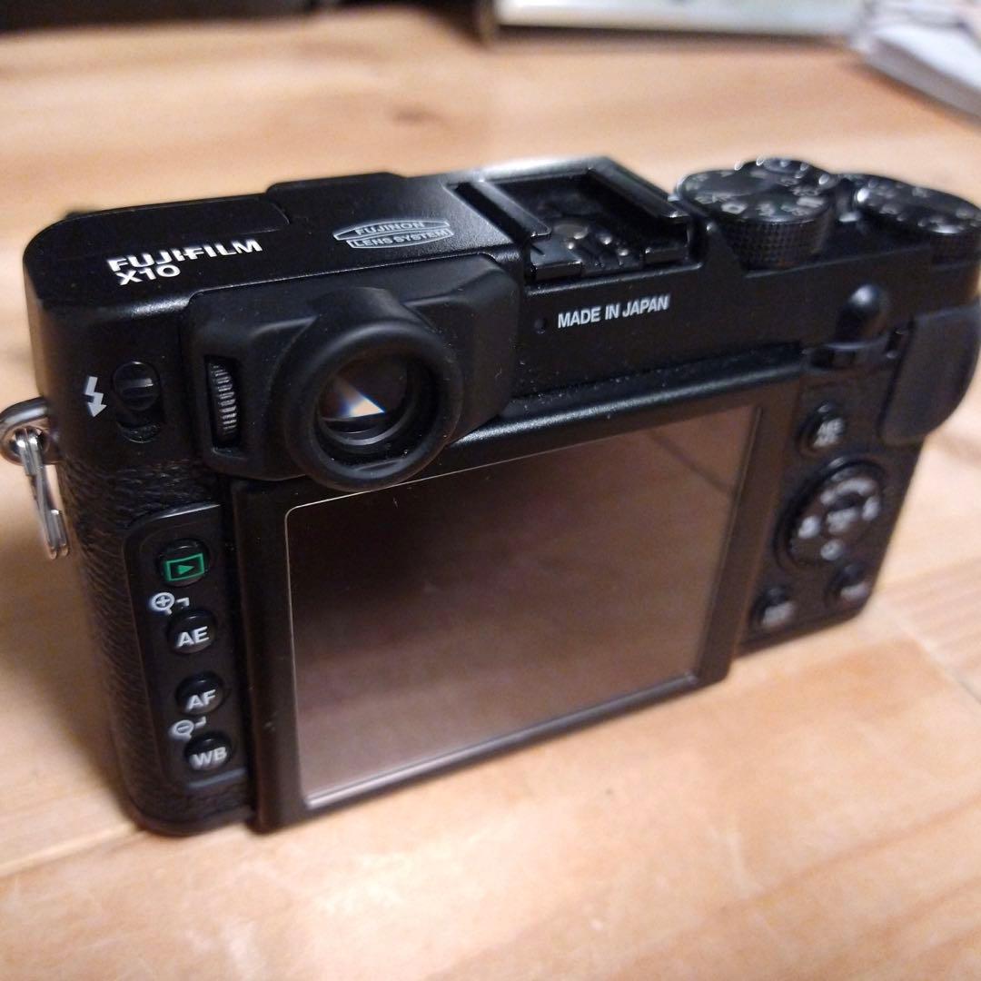 FUJIFILM X10 バッテリー3個付き　美品